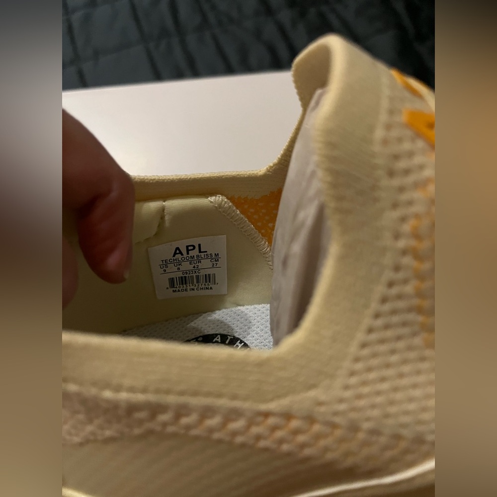 NIB m9/w10.5: $245 APL TechLoom Bliss Unisex Sneaker, Men's 9 or Women’s 10.5 🥭 - Picture 10 of 15